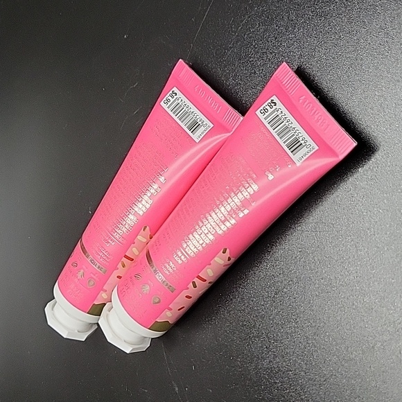 2pc Bath & Body Works Strawberry Pound Cake Hand Cream- New! - Picture 2 of 2